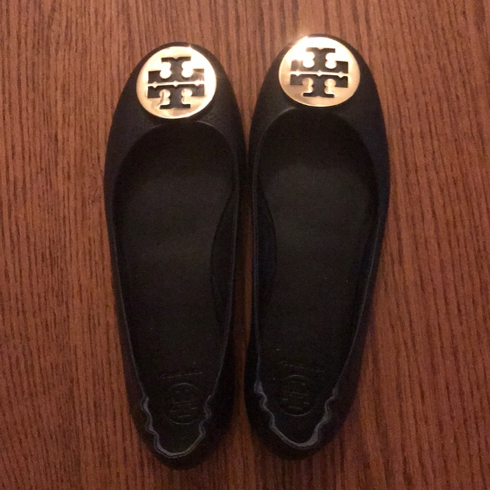 Tory Burch Flat size 9